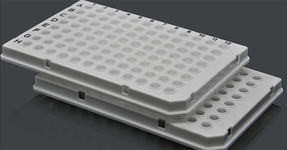 Beyaz PCR Sarf Malzemeleri 0.1ml 96 Kuyulu Yarım Etekli PCR Plakası